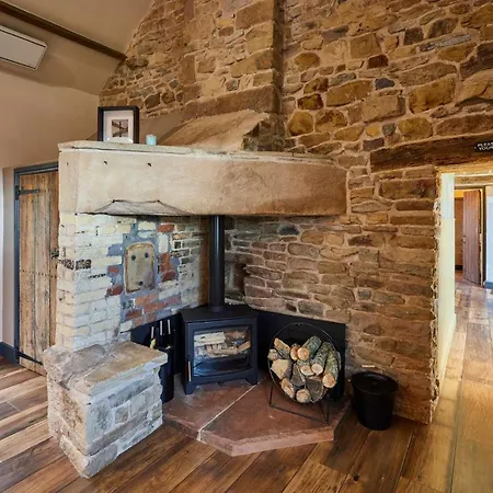 Host & - Kingbridge Forge Nyaraló