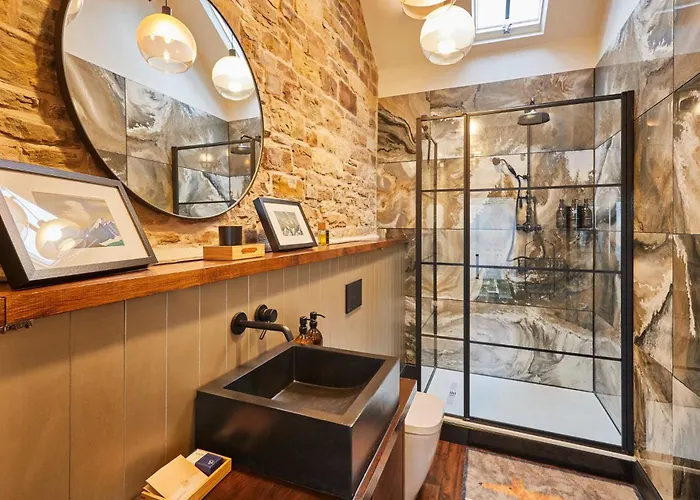 Nyaraló Host & - Kingbridge Forge