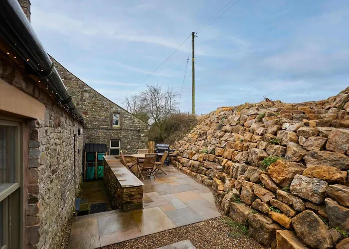 Host & - Kingbridge Forge